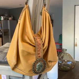 LEATHEROCK Hobo Bag. Tan.